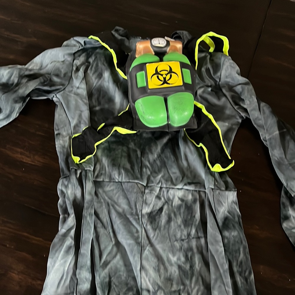 Gas mask costume